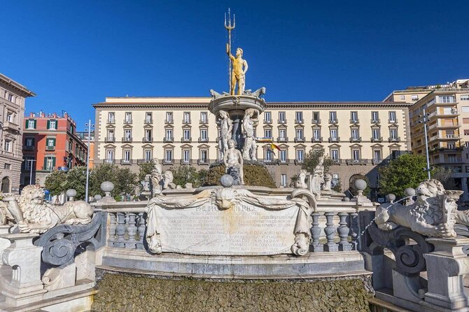 Naples Walking Tour and Underground Ruins - Meeting at Piazza Municipio and starting your morning route