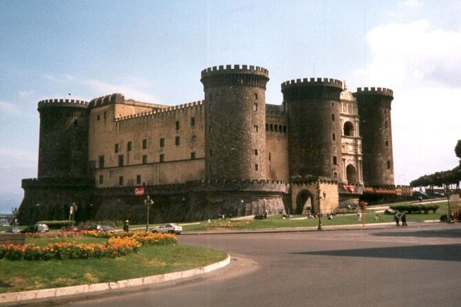 Naples walking tour + Neapolis buried - Price and value: what $75.19 buys you in real terms