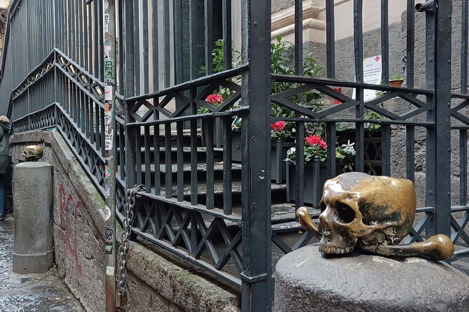 Naples Walking tour of the Historical Center - Starting at Piazza San Domenico Maggiore: your bearings, fast