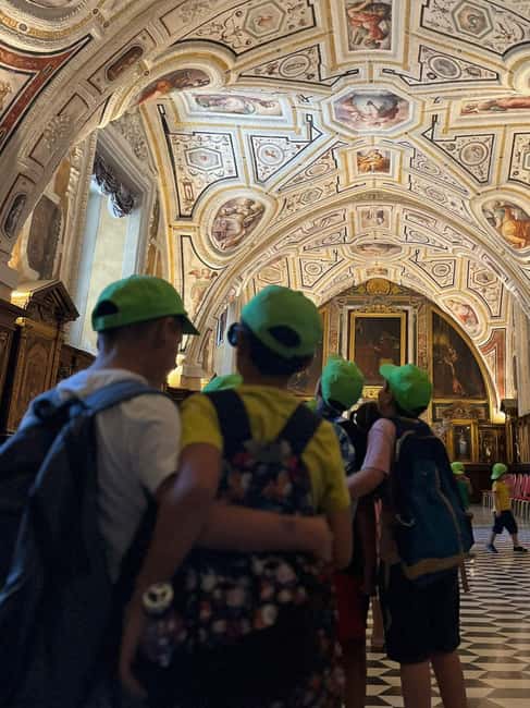 Napoli: Entrance Tickets to Sant'Anna dei Lombardi Complex - Entering the Complex: How the Space Guides Your Eyes