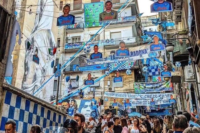Napoli Pub Crawl in the Old Town - The guide factor: Samuele and that easy group energy