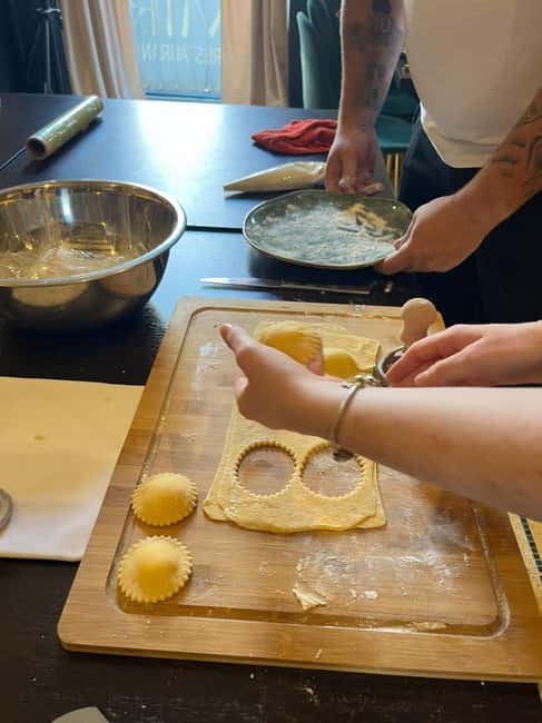 Napolitan Secrets: Pasta & Tiramisù Class for Food Lovers - Languages: How This Works If Your Italian Is Limited