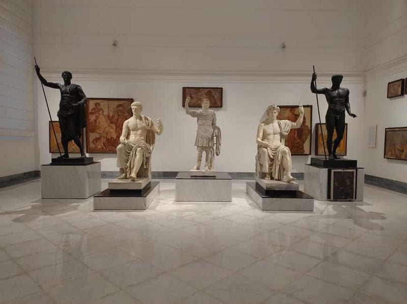 National Archaeological Museum synchronized audioguided tour without QR or app - Caracalla Bath Atmosphere: Colossal Statues With Daily-Life Context
