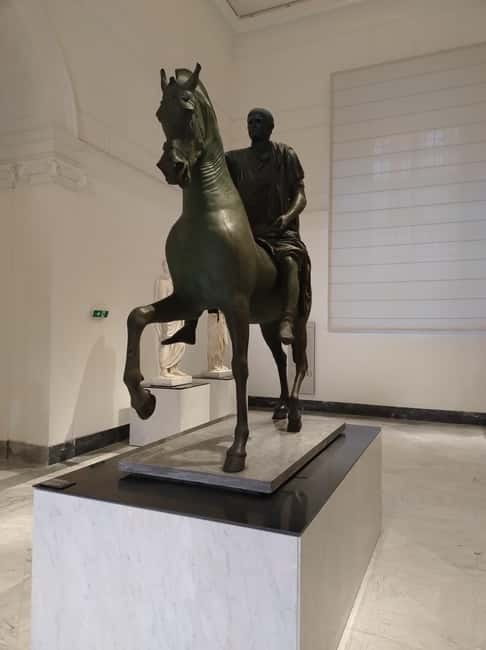 National Archaeological Museum synchronized audioguided tour without QR or app - Pace, Breaks, and That 2.5-Hour Timebox