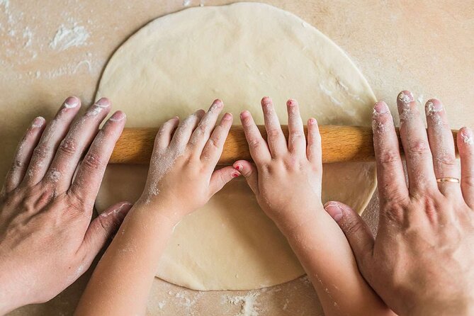 Neapolitan pasta homemade Cooking Lesson - Who should book this Neapolitan pasta lesson