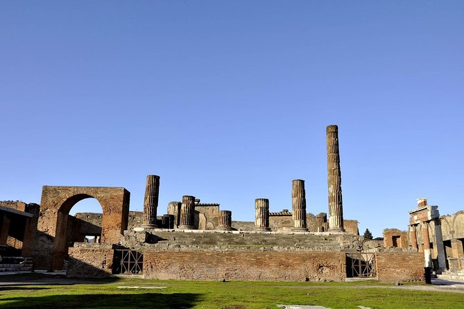 Pompeii: 2 Hour Private Tour with an Archeologist Guide - Key things that make this tour work
