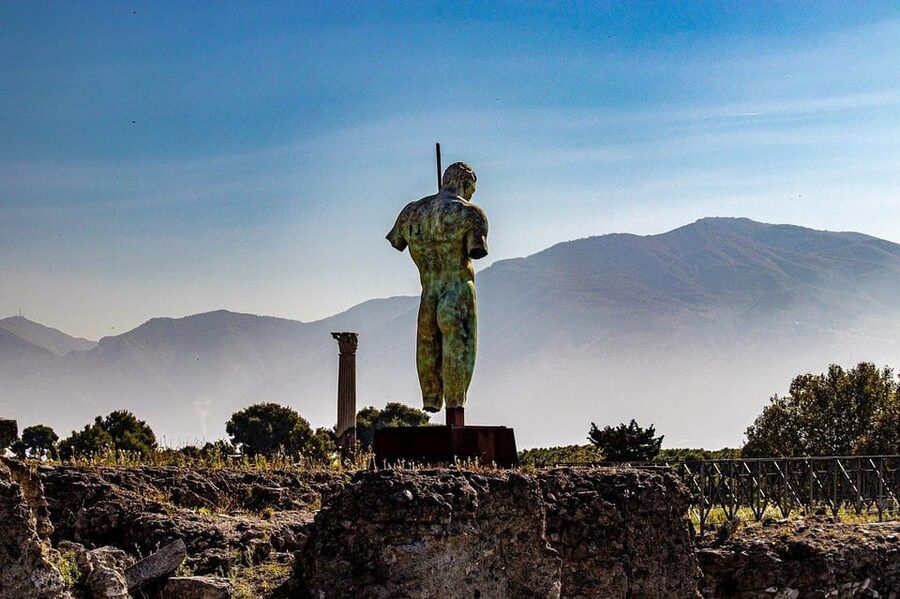 Pompeii: 2 Hours Skip the Line Visit with a Licensed Guide - Thermopolium: Pompeii’s Fast Food Stop That Feels Surprisingly Modern