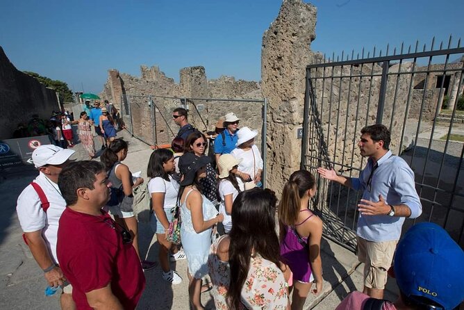 Pompeii 3 Hours Walking Tour Led by an Archaeologist - Basilica area: the portico where commerce and shelter met