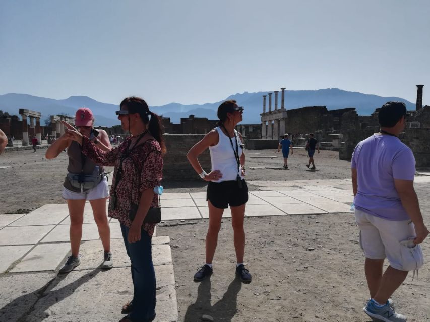 Pompeii: 3D Walking Tour with Entry Ticket - How the AR glasses work: seeing 79 A.D. Pompeii on top of what’s left
