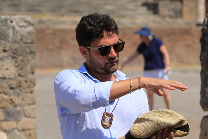 Pompeii 3h Private & Quality Tour with your Archaeologist - Via dell’Abbondanza to the Fugitives’ Garden: The Casts That Freeze Panic