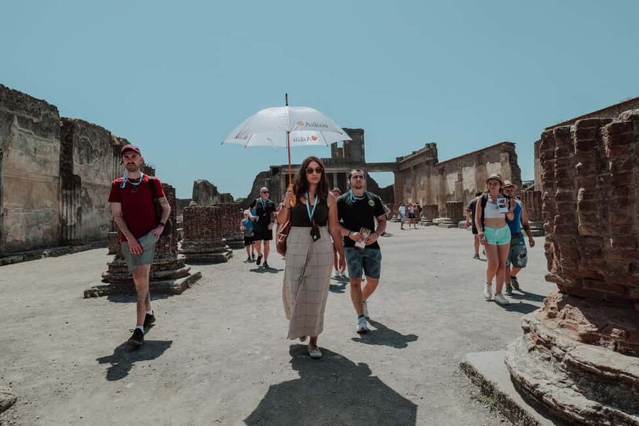 Pompeii 3hours Villa of Mysteries tour with an Archaeologist - Public Pompeii stops: Large Theatre, Baths, Basilica, Foro Civile, and Lupanare