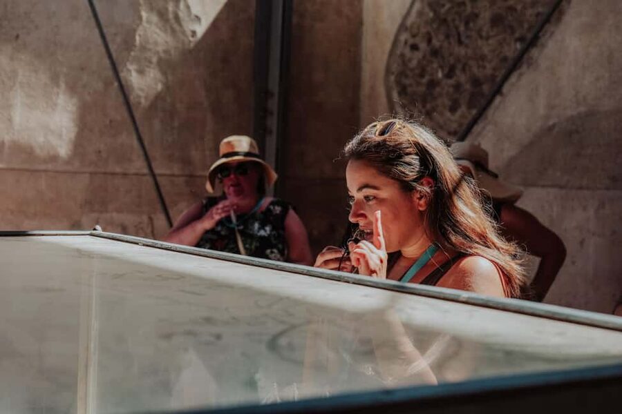 Pompeii 3hours Villa of Mysteries tour with an Archaeologist - Villa of the Mysteries: the frescoes and why this stop feels different
