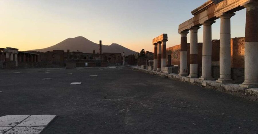 Pompeii: Afternoon to Sunset Guided Tour with Ticket - Meeting at Ristorante Bar Sgambati: your first easy win