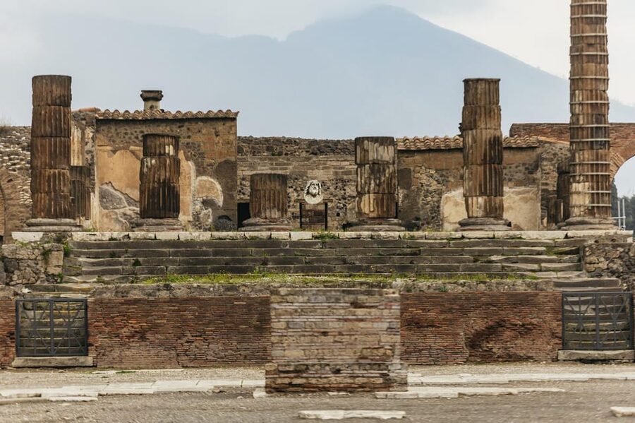 Pompeii: Afternoon to Sunset Guided Tour with Ticket - Neighborhood streets, housing blocks, and the bakery detail