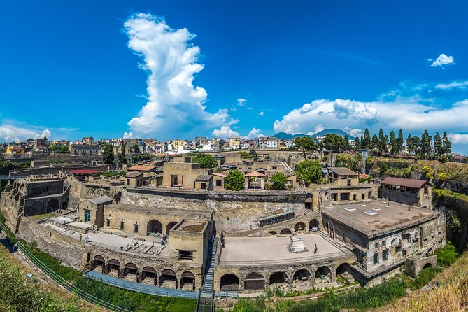 Pompeii and Herculaneum Private Tour - A private day that keeps Naples logistics from taking over