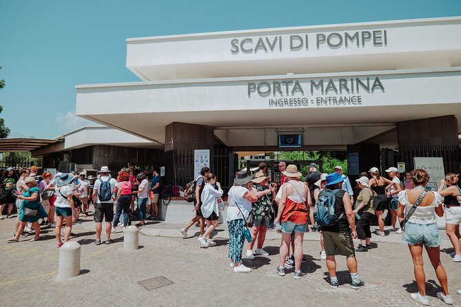 Pompeii and Herculaneum Small Group Tour with an Archaeologist - The real win: what your archaeologist guide changes