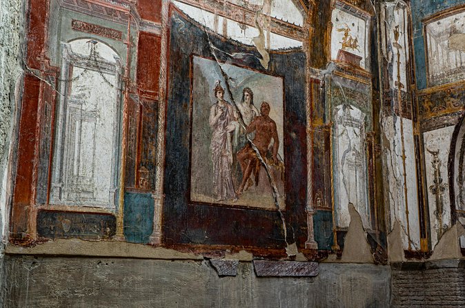 Pompeii and Herculaneum Small-Group with an Expert Archaeologist - Herculaneum Highlights: why it feels more intimate than Pompeii