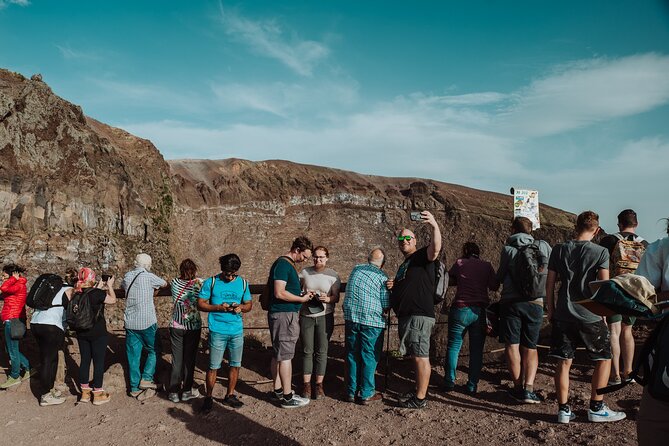 Pompeii and Mount Vesuvius Small Group Tour from Naples - From Starhotels Terminus to Vesuvius: getting the day started right