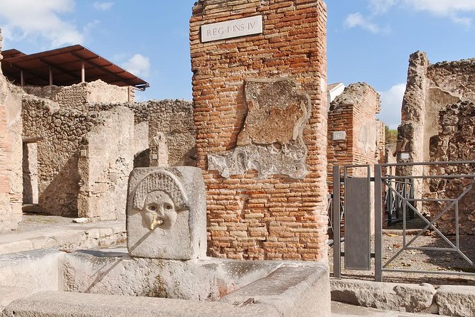 Pompeii and Vesuvius Day Trip from Naples with Lunch - Small Risks to Plan For: Tickets, Timing, and Heat