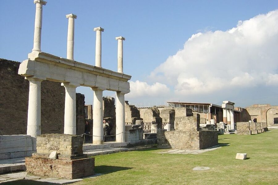 Pompeii and Vesuvius Full-Day Tour from Amalfi Coast - Walking Pompeii Like a Roman Street, Not a Museum Tour