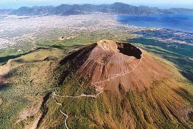 Pompeii and Vesuvius Hike Small Group Priority Access from Naples - Small-group size: more questions, less standing around