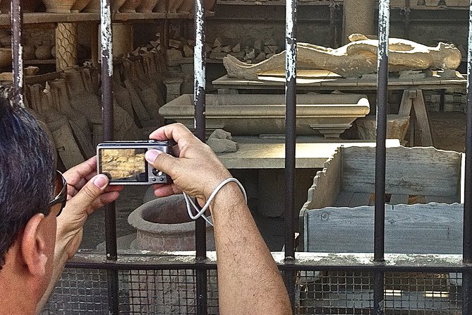 Pompeii and Villa of the Mysteries Private Tour - Pompeii Archaeological Park: baths, villas, theaters, and the eruption story