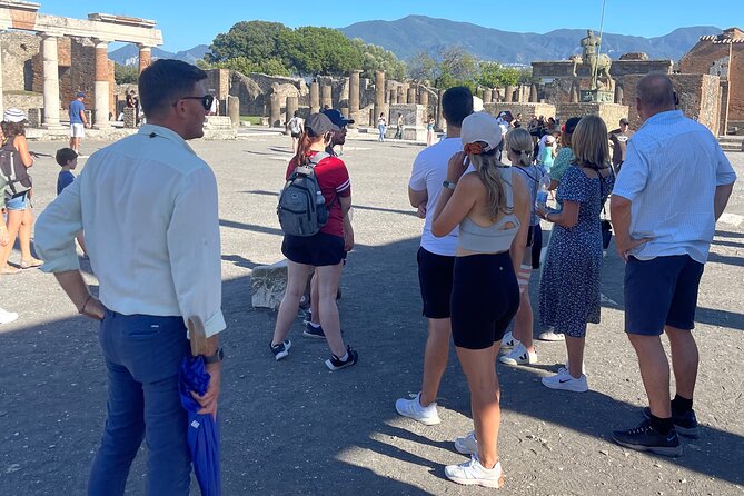 Pompeii Archaeological Park Tour - Meeting at Hotel Vittoria: start point and how the tour ends