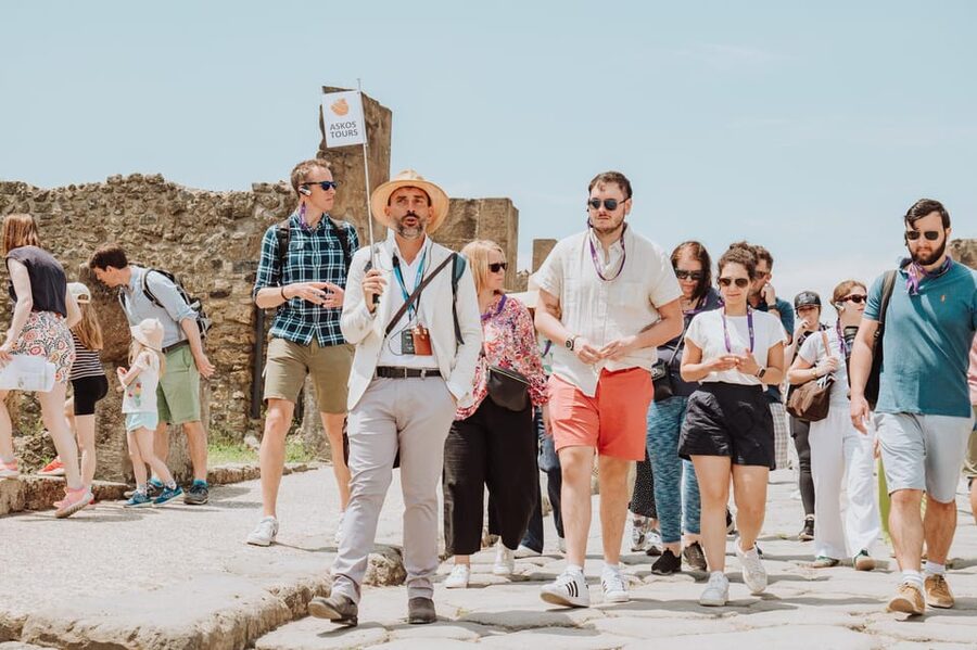 Pompeii: Entry Ticket and Guided Tour with an Archaeologist - Key Takeaways
