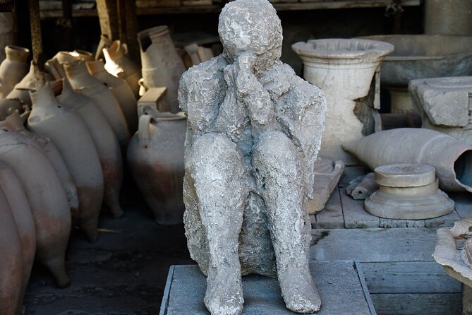 Pompeii: Entry Ticket and Guided Tour with an Expert Historian - What’s included (and what’s missing): main Pompeii vs. the suburban villas
