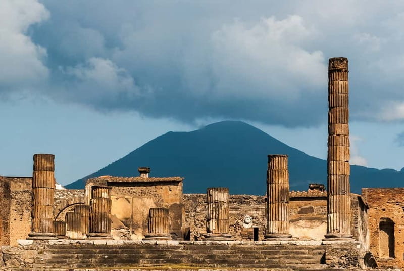 Pompeii: Exclusive Tour with Archaeologist and Entry Tickets - Houses you can actually read: House of the Tragic Poet, Vettii, and House of the Faun