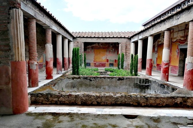 Pompeii from Naples: Smart Audio Guide with Travel Instructions - How this Pompeii day trip works without the tour-group stress