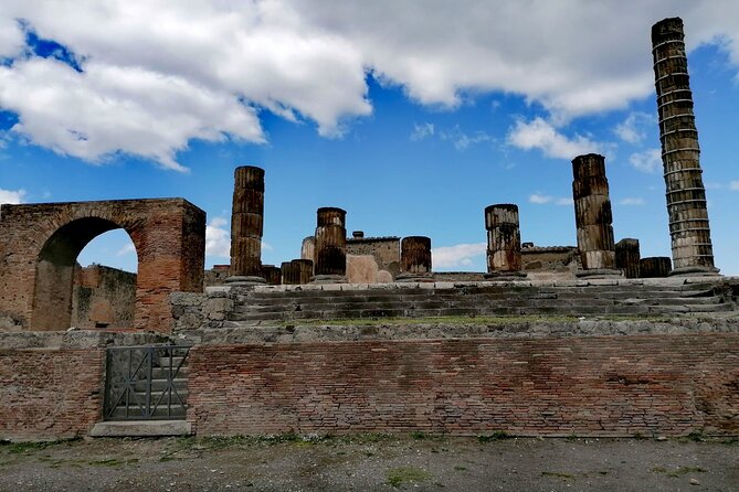 Pompeii from Naples: Smart Audio Guide with Travel Instructions - Practical tips that make the day easier (not harder)