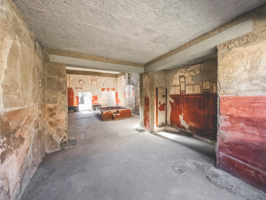 Pompeii: Guided Day Trip to Ruins and 2 Wineries Visits - How this day trip actually feels: Pompeii first, then Vesuvius wine time