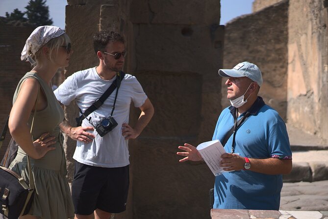 Pompeii Guided Tour & Horse Riding on Vesuvius with Lunch - Key highlights at a glance