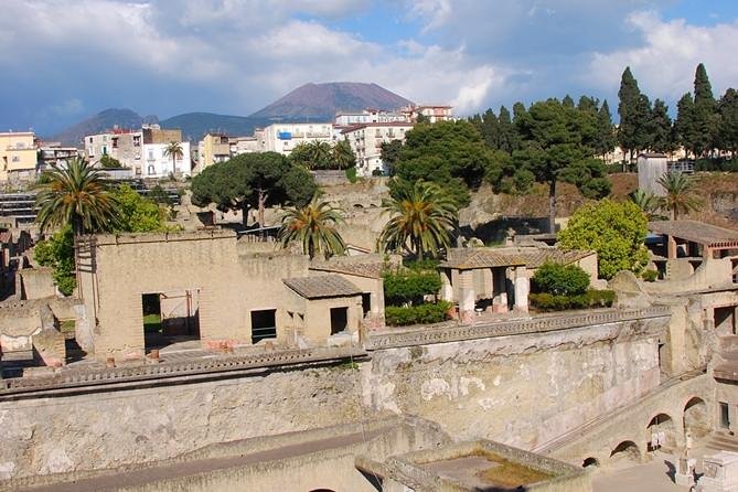 Pompeii & Herculaneum Day Trip from Naples with Lunch - Herculaneum: smaller, better preserved, and easier to feel