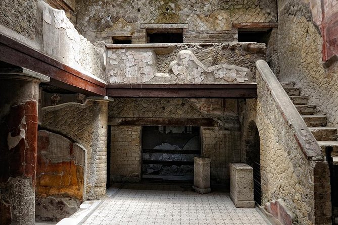 Pompeii & Herculaneum Private Tour: Fast-Track, Winery & Lunch - Herculaneum after Pompeii: frescoes, homes, and the calmer pace