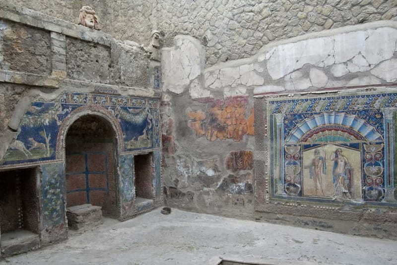 Pompeii & Herculaneum Tour with an archeologist - Mosaics and Charred Furniture: The Comfort of Details