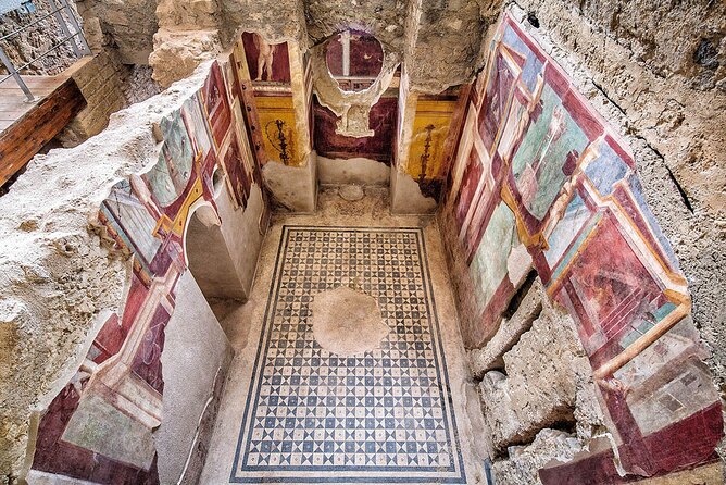 Pompeii Private Guided Tour from Naples or Sorrento - Bottled Water and Real Comfort (It’s Not Just a Detail)