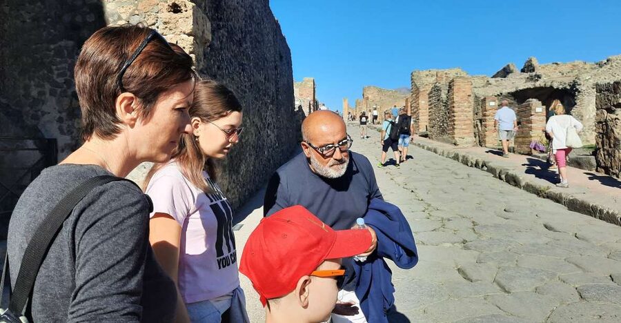 Pompeii Private Tour for Kids and Their Families - Tickets and skip-the-line help: what’s included and what you still buy