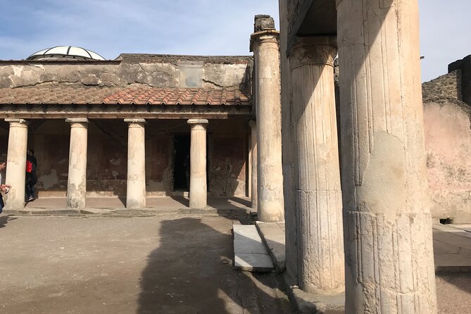 Pompeii Private Tour with an Archaeologist and Skip The Line - Via dell’Abbondanza and the Red District: Eating, Buying, and Getting Noticed