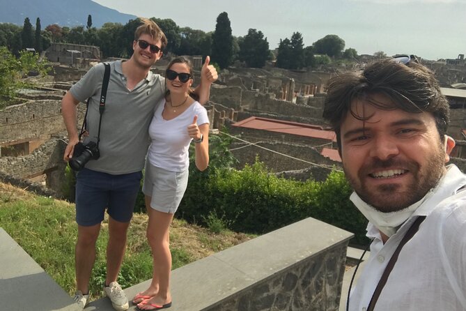 Pompeii Private Tour with Expert Guide - Where you meet (and why that helps)