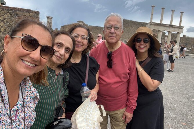Pompeii private tour with expert guide in archaeology - Domus for patricians: mosaics, frescoes, and power