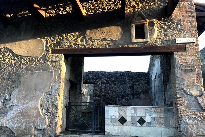 Pompeii Private Tour with expert local guide - Why this 2-hour private format keeps Pompeii enjoyable
