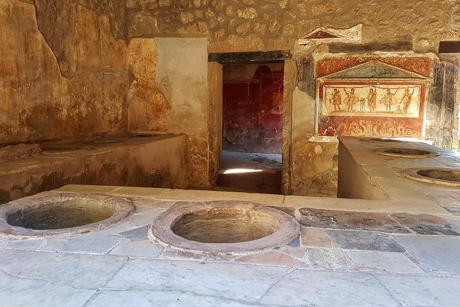 Pompeii Ruins: Day Trip from Naples with skip the line ticket - Your 3 Hours at Pompeii: Explore Freely, but Stay Focused
