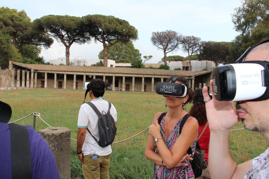 Pompeii Ruins: Virtual Tour 360° with Authorized Storyteller - How the storyteller + 360° VR works at Pompeii