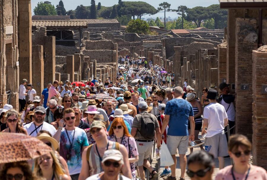 Pompeii: Skip-the-Line Entry & Audioguide - Roman homes and fresco fragments: what you’ll actually be able to notice