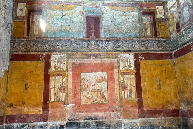 Pompeii Skip-the-Line Entry Small Group Guided Tour - Residential Houses and Streets: What You’ll Notice Once Someone Points It Out