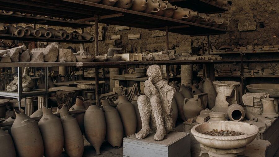 Pompeii: Skip-the-Line Guided Tour with Expert Archaeologist - How an archaeologist changes what you see on Roman streets
