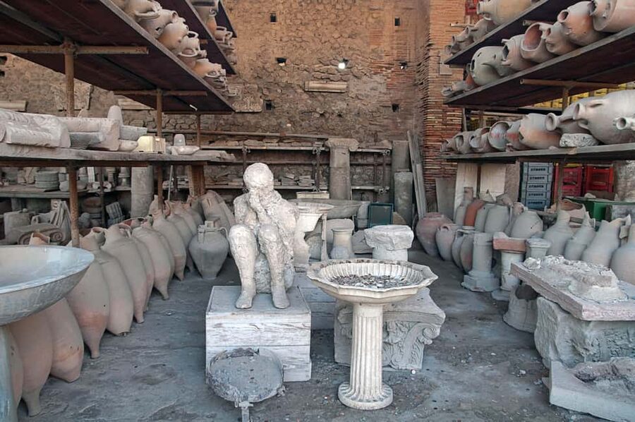 Pompeii: Skip-the-Line Ticket with Audio Guide and Map - Skip-the-line entry into Pompeii (9:00–15:00)