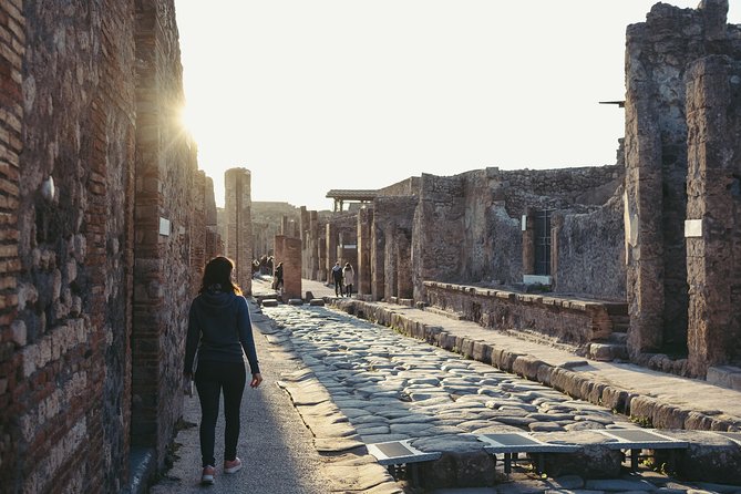 Pompeii: Skip-the-line-Ticket with Guided Tour - Small Group Size: Easier Questions, Better Pace